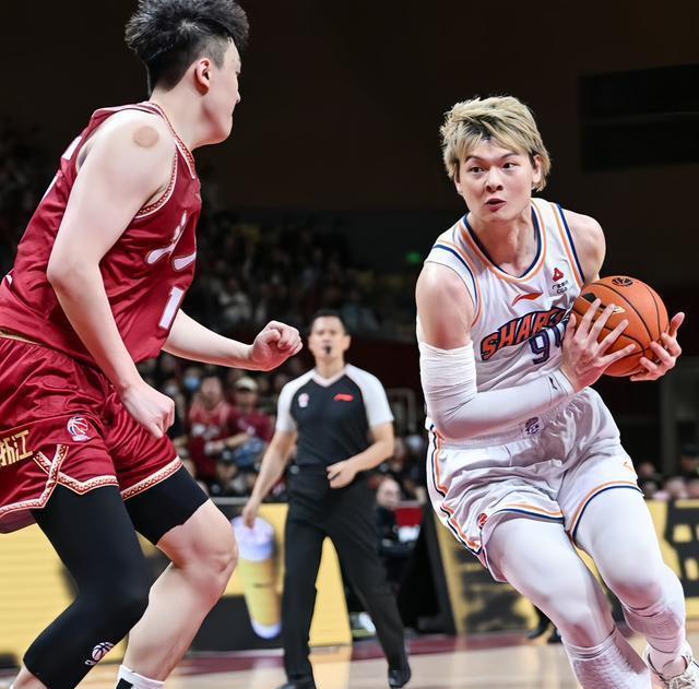 风云突变！布莱顿赛前单刀错失，CBA常规赛版图或变，赛场秩序良好，赛季目标并未改变的简单介绍游戏模拟器